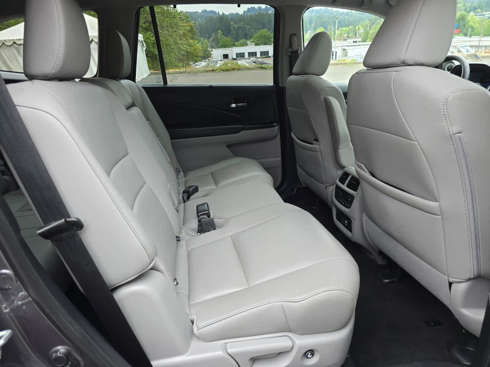 Used 2019 Honda Pilot Touring image 27
