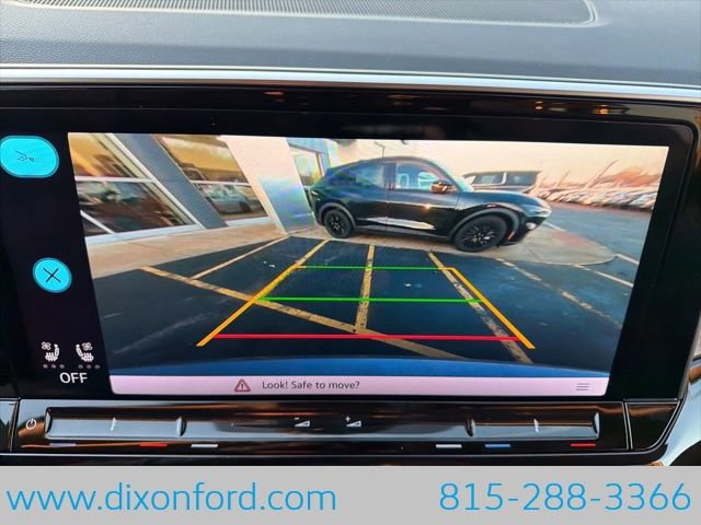 New 2026 Volkswagen Atlas SE image 10