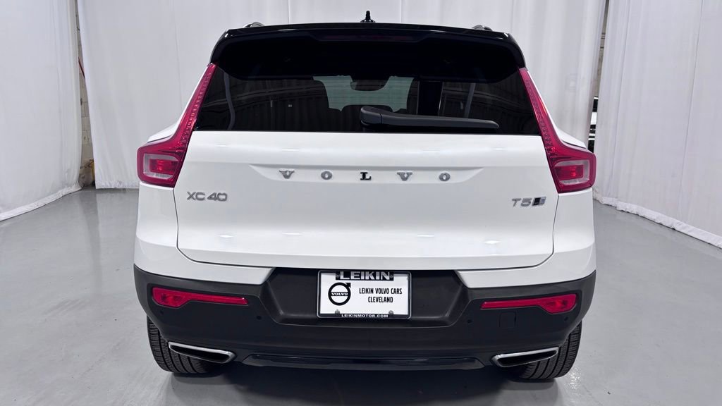 Used 2019 Volvo XC40 T5 R-Design image 6