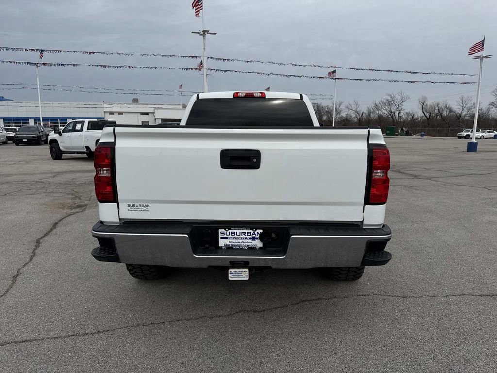 Used 2018 Chevrolet Silverado 1500 LT w/ Trailering Package AWD/4WD image 4