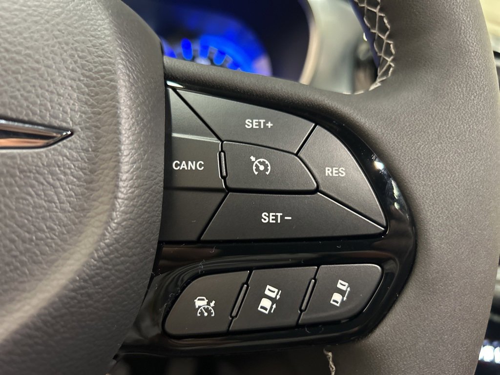 New 2026 Chrysler Pacifica Limited image 23