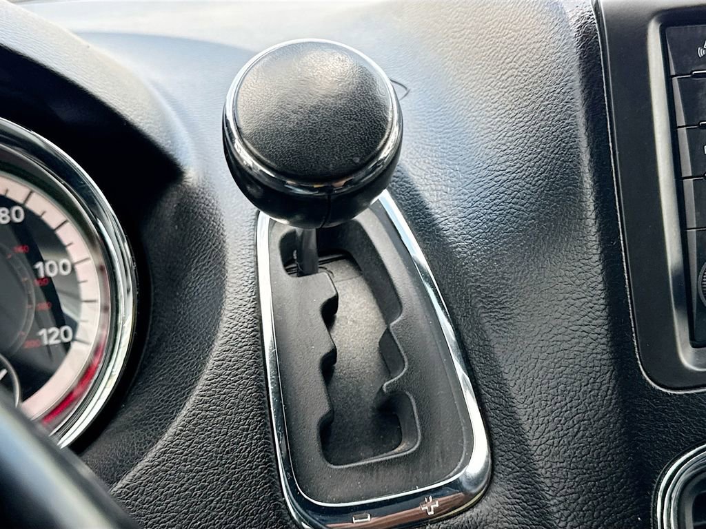 Used 2019 Dodge Grand Caravan GT image 19