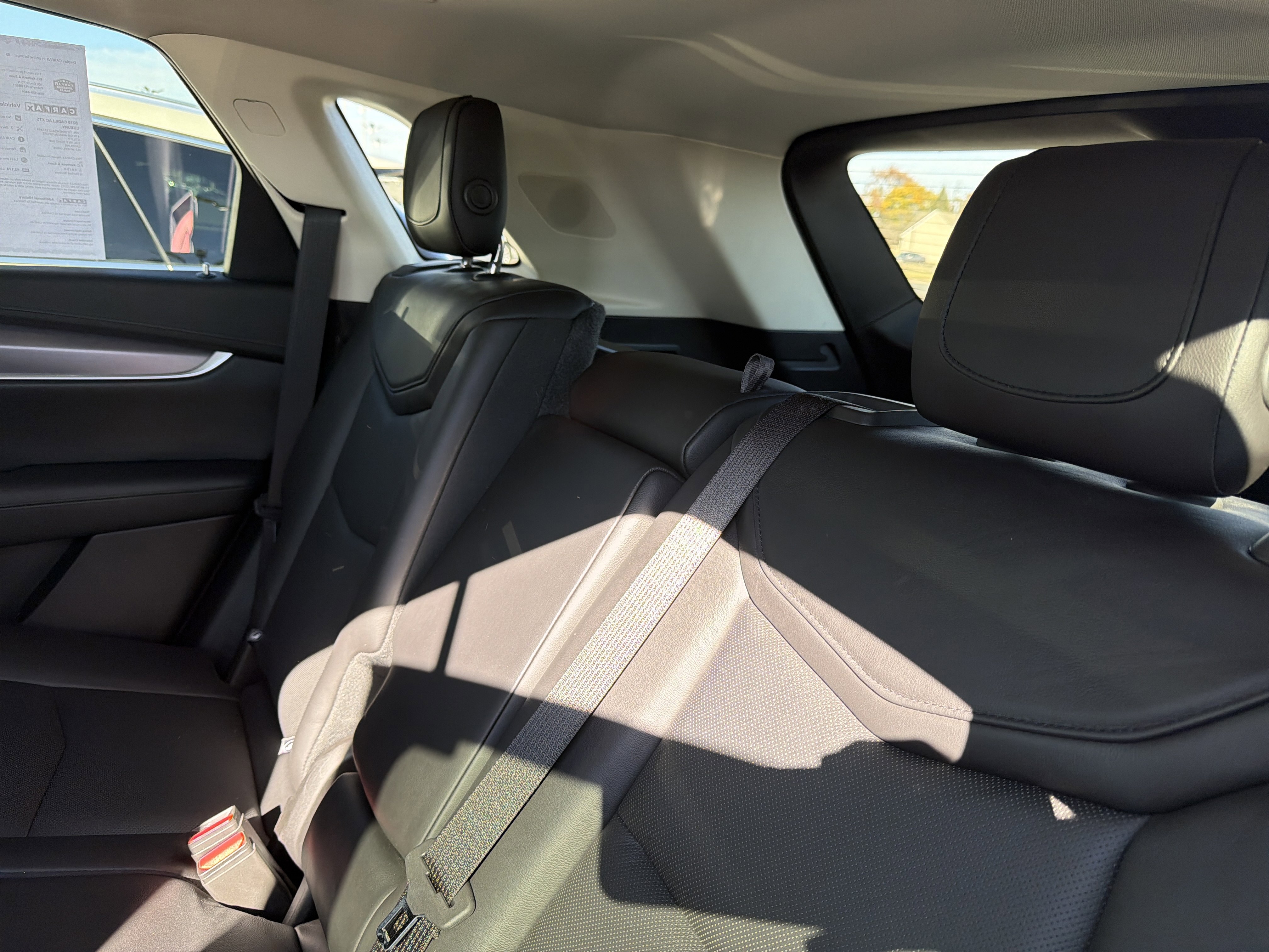 Used 2018 Cadillac XT5 Luxury w/ Driver Awareness Package image 22