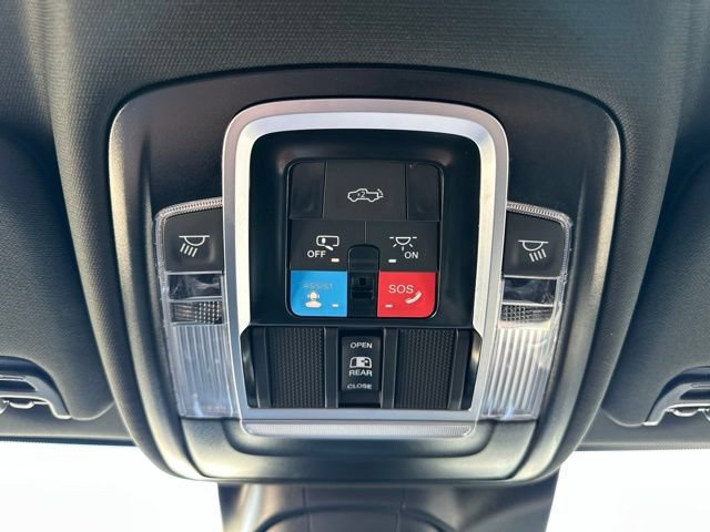 New 2026 RAM 3500 Laramie AWD/4WD image 23
