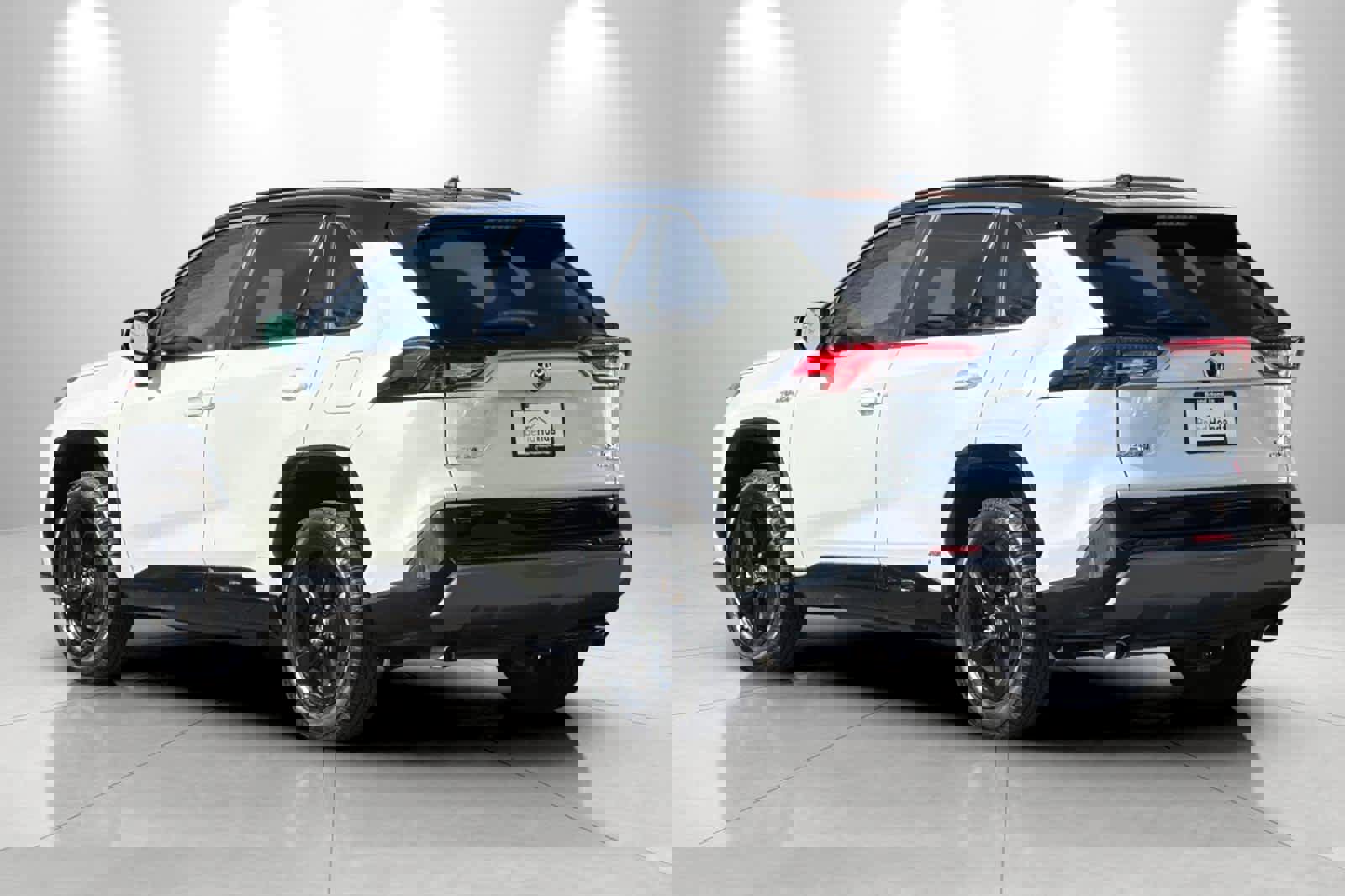 Used 2019 Toyota RAV4 XSE w/ Carpet Mat Package image 6