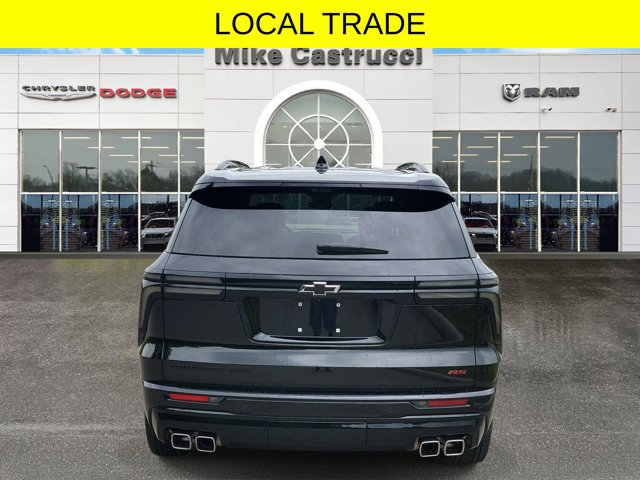 Used 2025 Chevrolet Traverse RS w/ LPO, Floor Liner Package AWD/4WD image 5