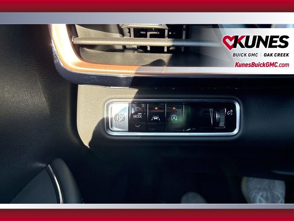 New 2025 Buick Envision Sport Touring image 15