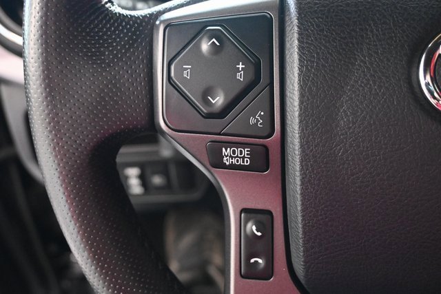 Used 2018 Toyota Tacoma TRD Off-Road image 21