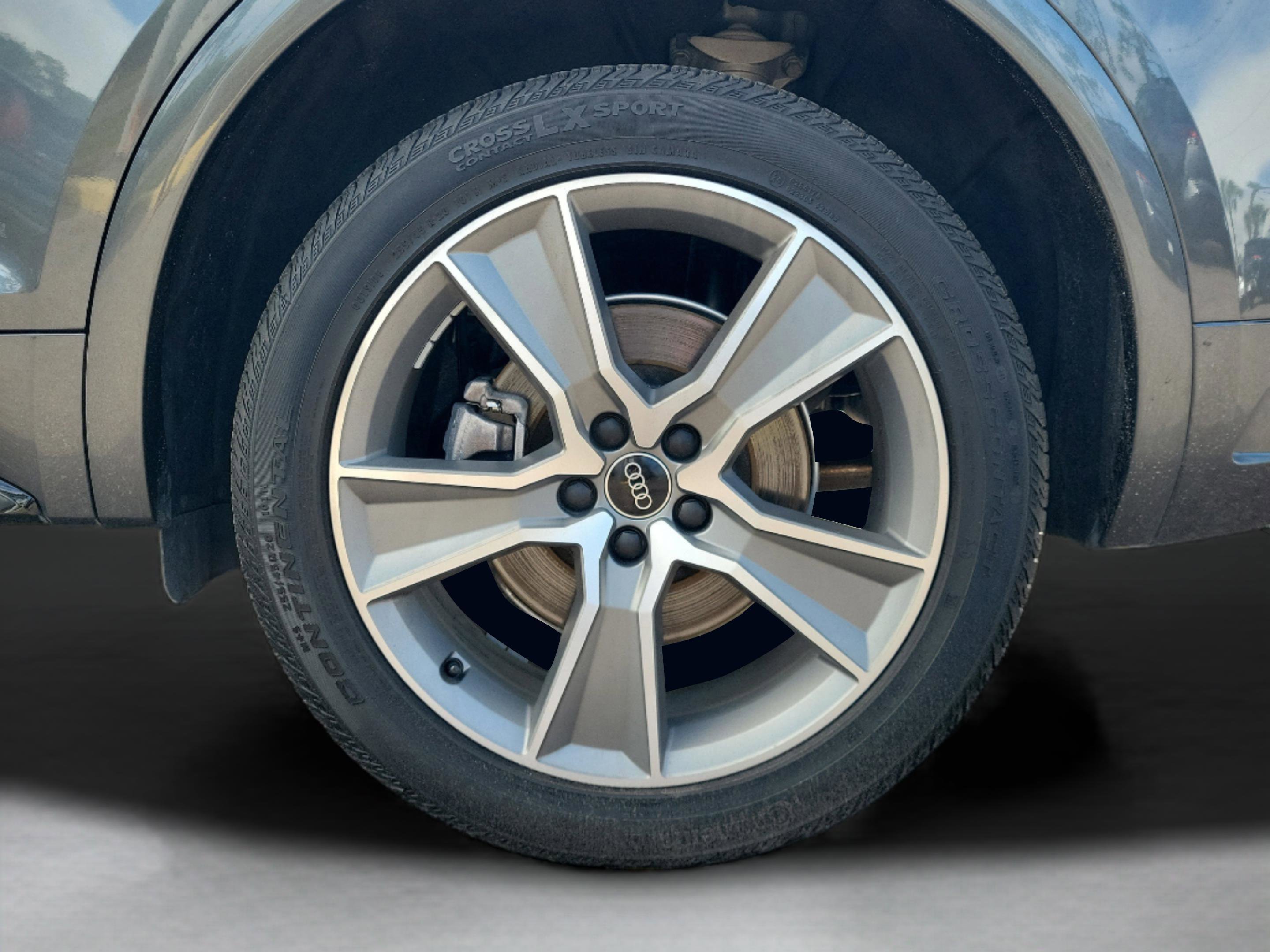 Used 2025 Audi Q5 2.0T Premium image 36