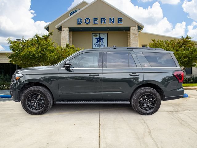 Used 2022 Ford Expedition Timberline AWD/4WD image 2