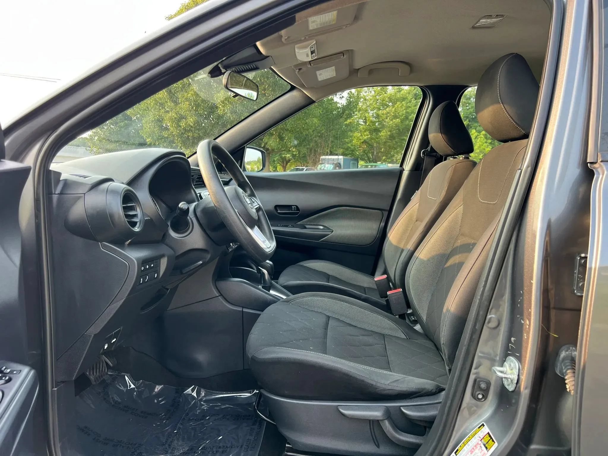 Used 2020 Nissan Kicks S FWD image 14