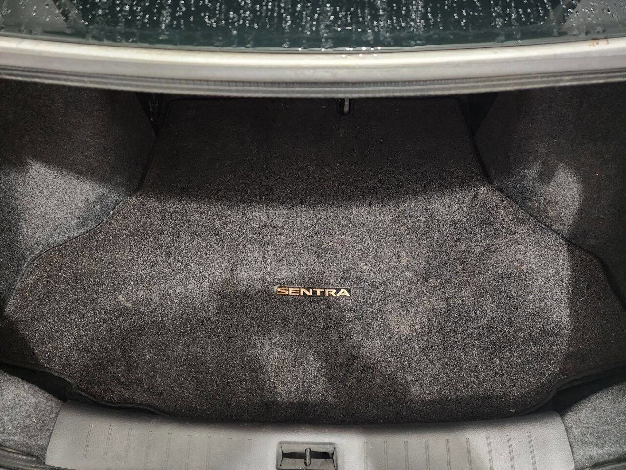 Used 2018 Nissan Sentra S image 17