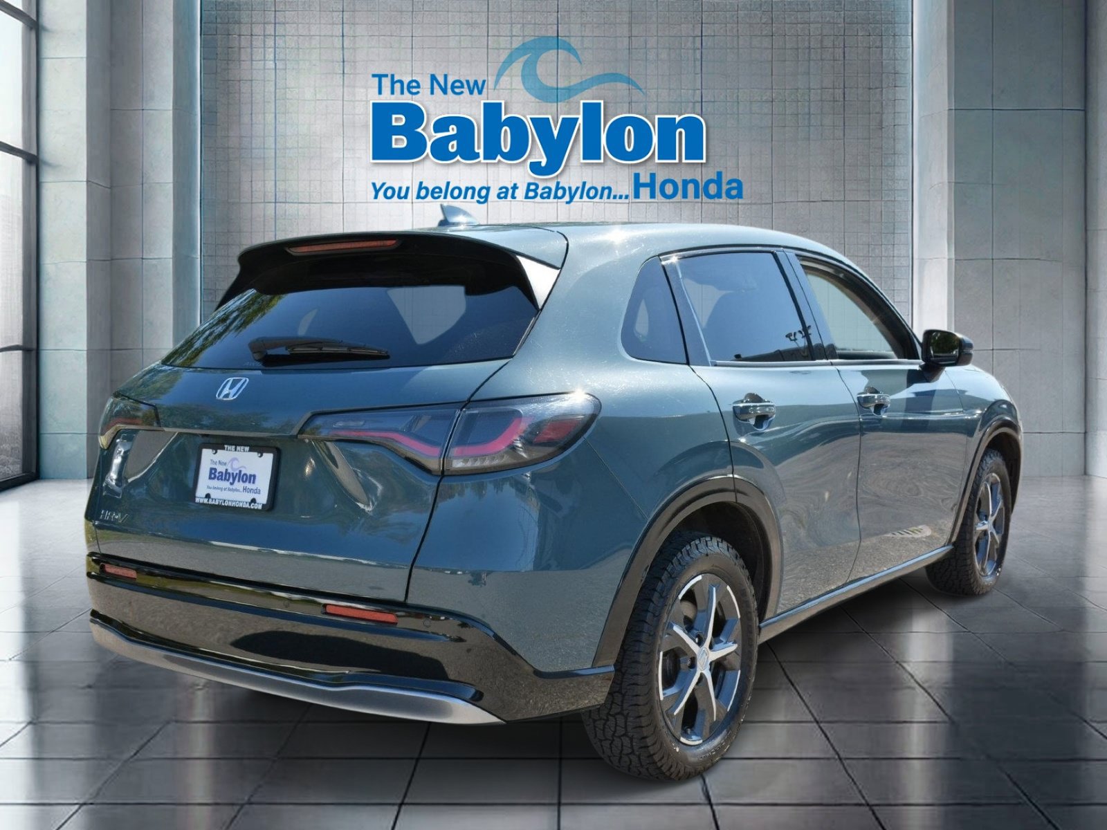 Used 2025 Honda HR-V EX-L image 4