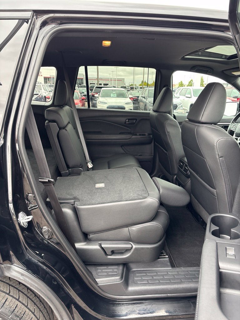 Used 2024 Honda Passport EX-L image 30