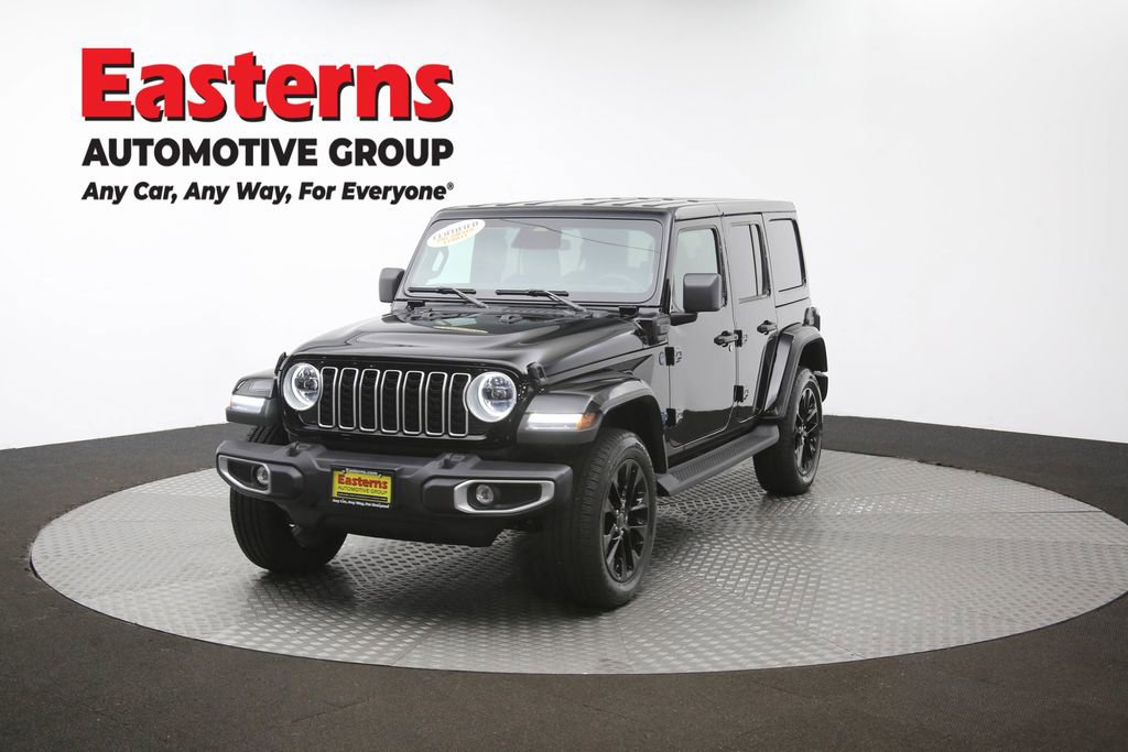 Used 2025 Jeep Wrangler Unlimited Sahara AWD/4WD image 54