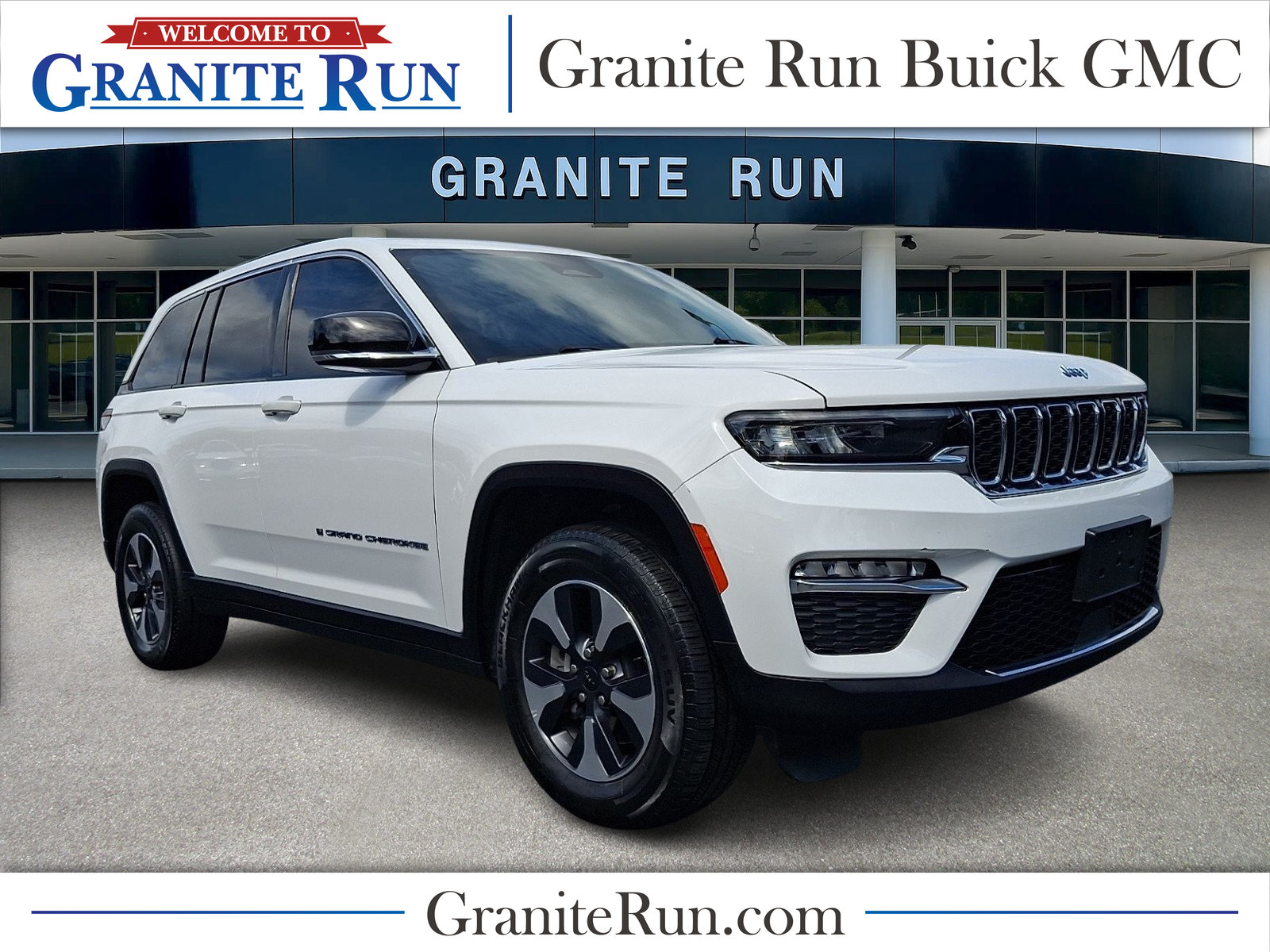 Used 2024 Jeep Grand Cherokee Limited 4xe AWD/4WD image 1
