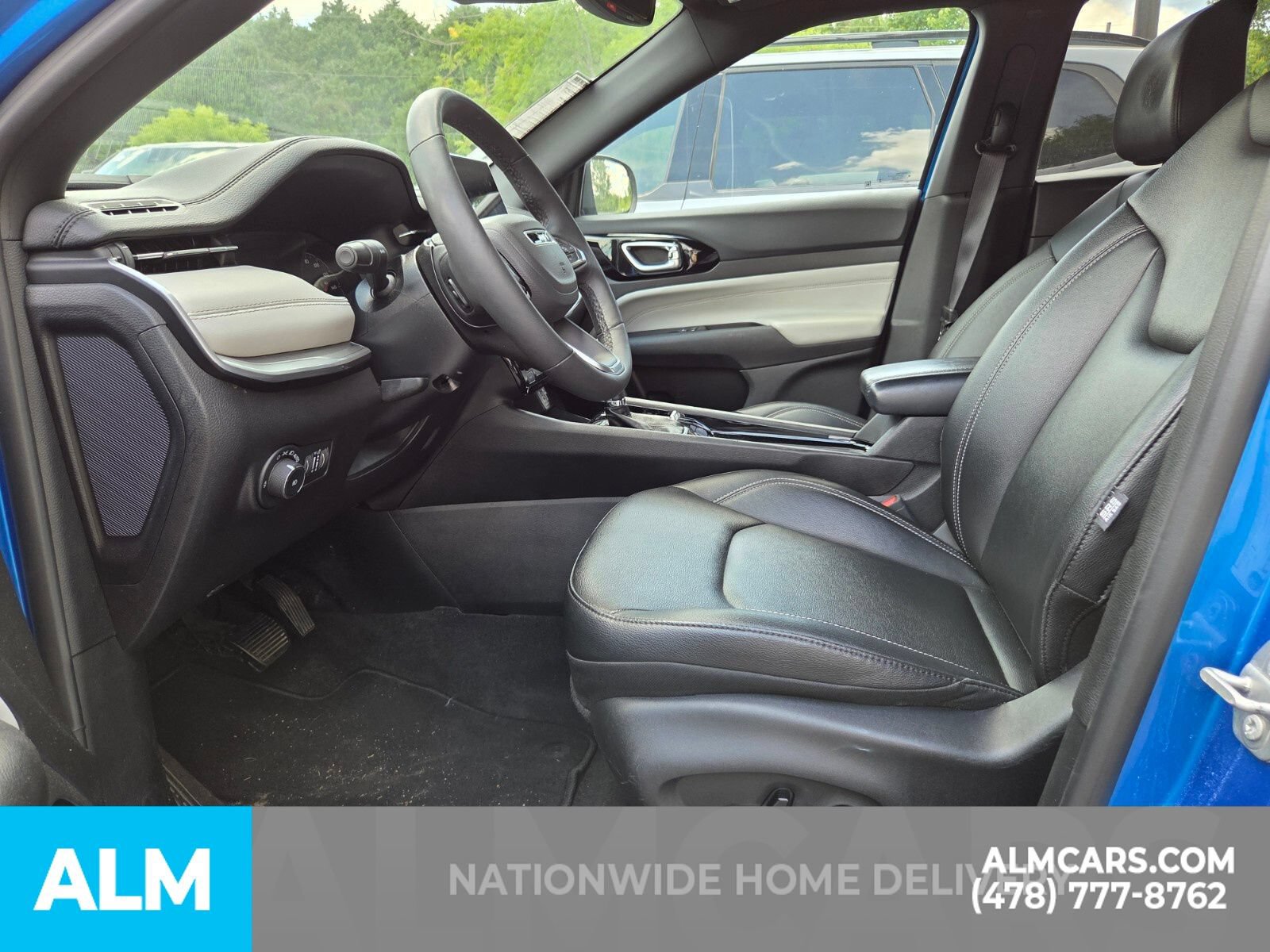 Used 2025 Jeep Compass Limited AWD/4WD image 6