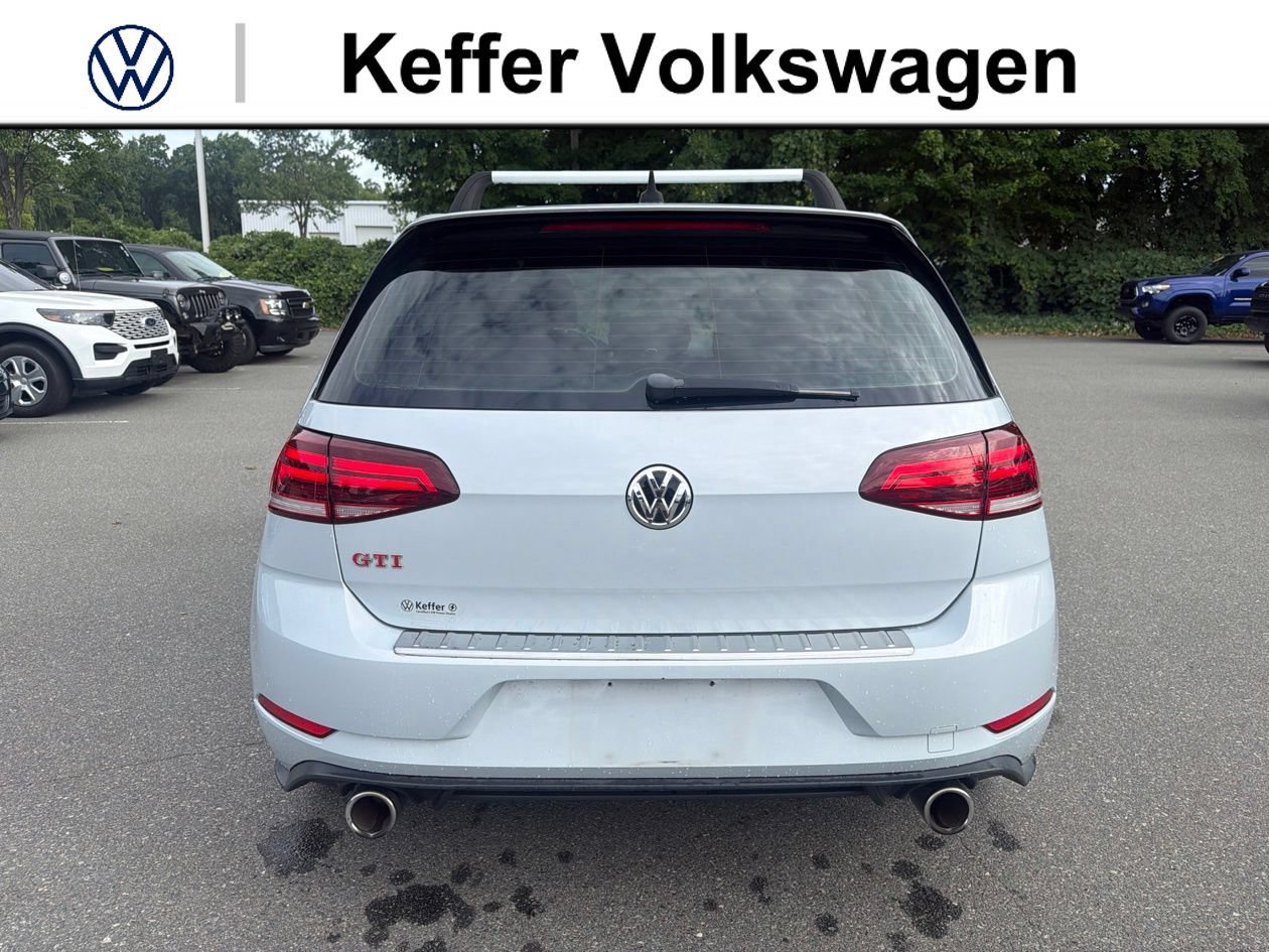 Used 2020 Volkswagen GTI SE FWD image 4