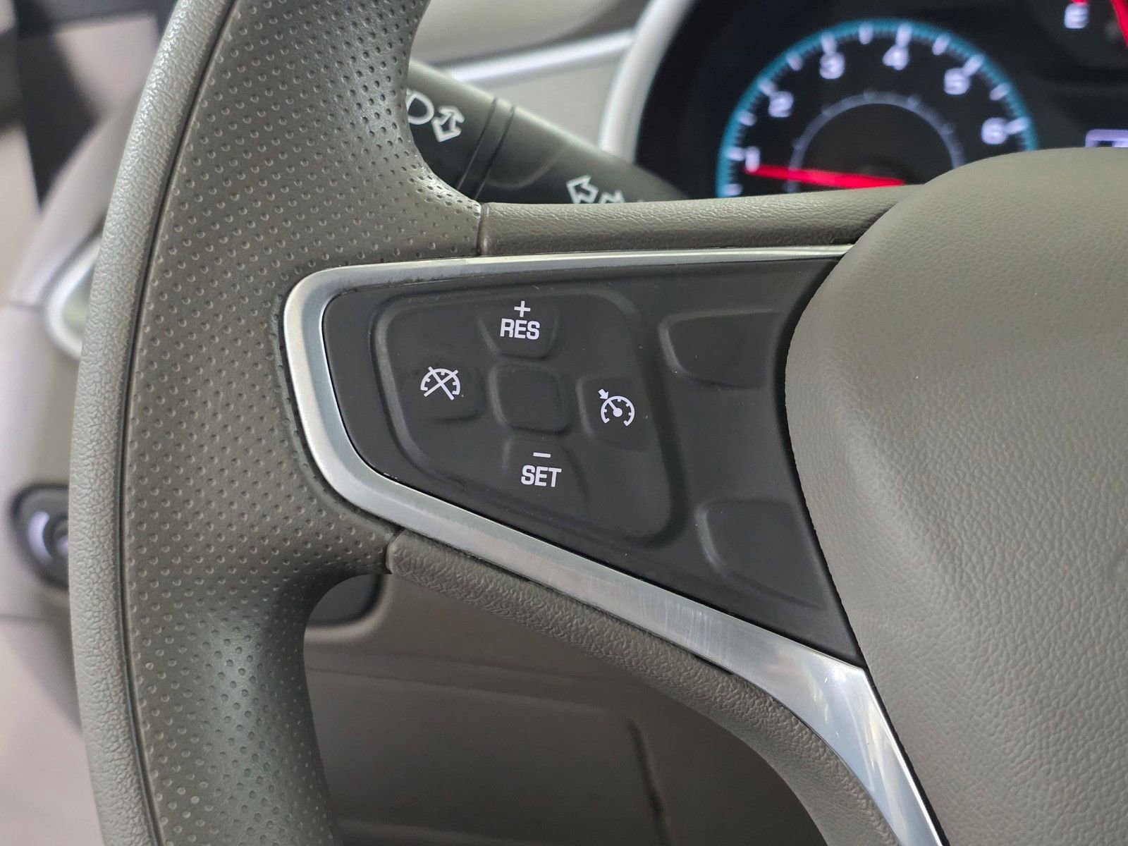 Used 2022 Chevrolet Malibu LS FWD image 32