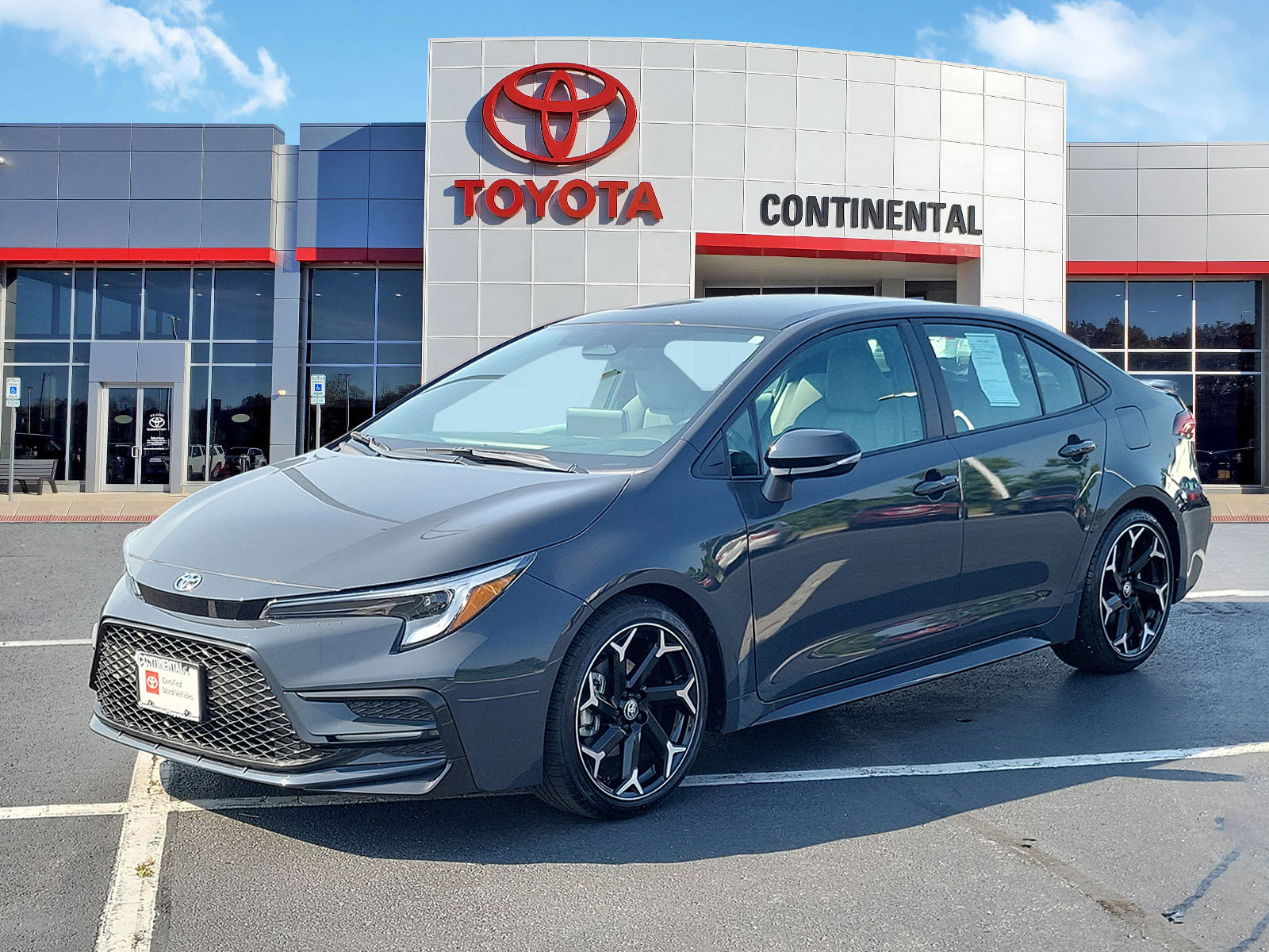 Used 2025 Toyota Corolla FX w/ Convenience Package FWD image 3