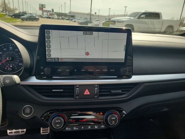 Used 2024 Kia Forte GT-Line w/ GT-Line Premium Package image 18