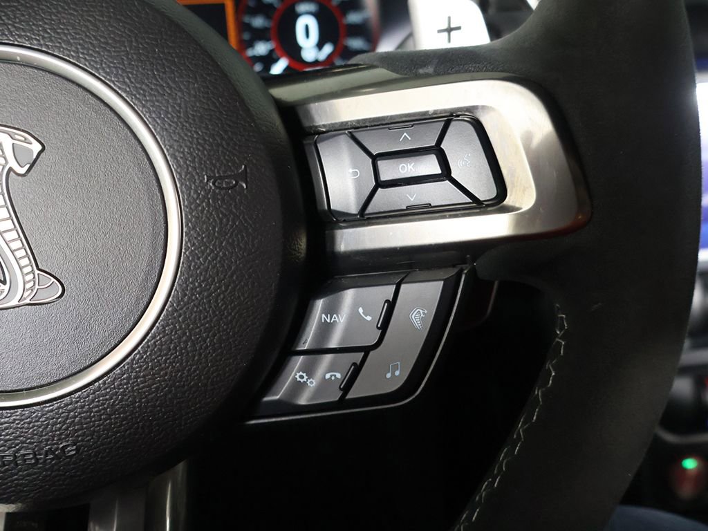Used 2021 Ford Mustang Shelby GT500 w/ Technology Package RWD image 32