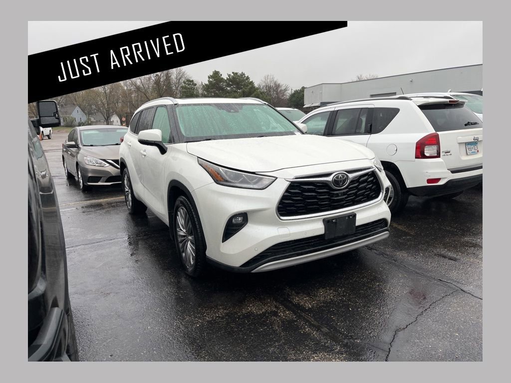 Used 2020 Toyota Highlander Platinum AWD/4WD image 1