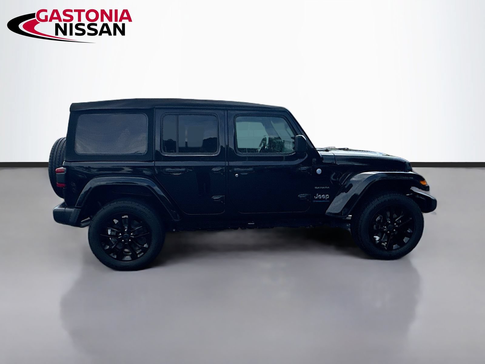 Used 2024 Jeep Wrangler Unlimited Sahara AWD/4WD image 10