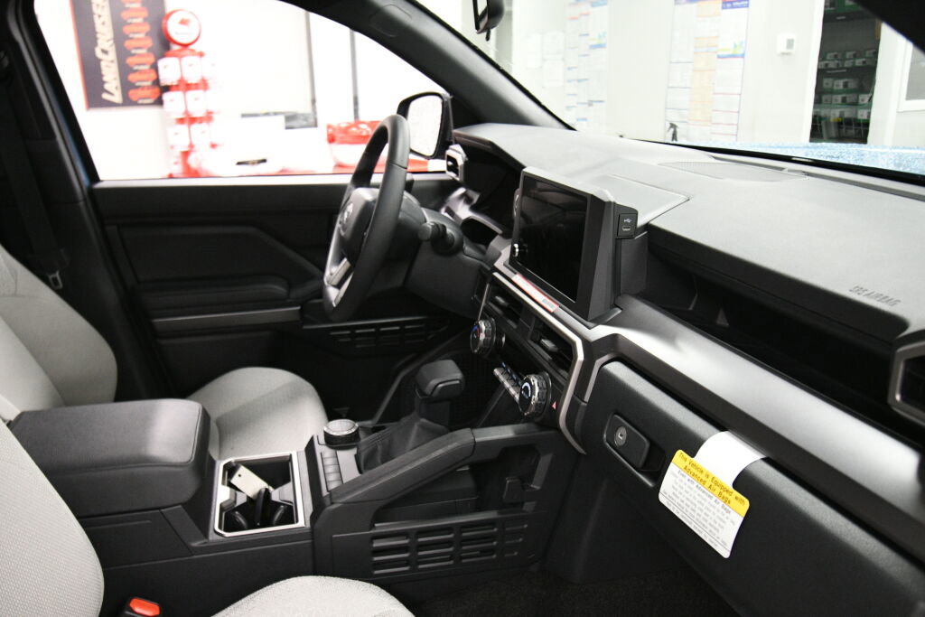 Used 2025 Toyota 4Runner SR5 image 27