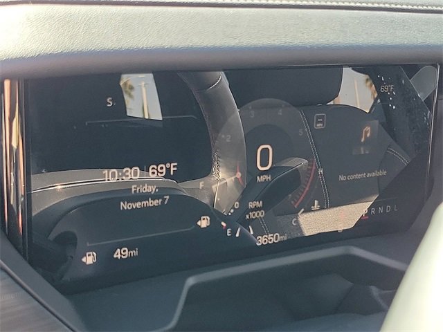 Used 2025 GMC Acadia Elevation image 10