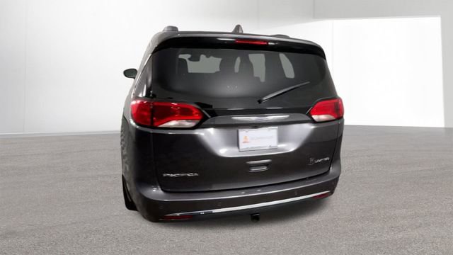 Used 2020 Chrysler Pacifica Limited w/ Advanced Safetytec Group image 9
