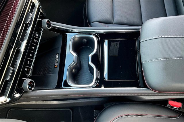 New 2026 Chevrolet Traverse RS image 8