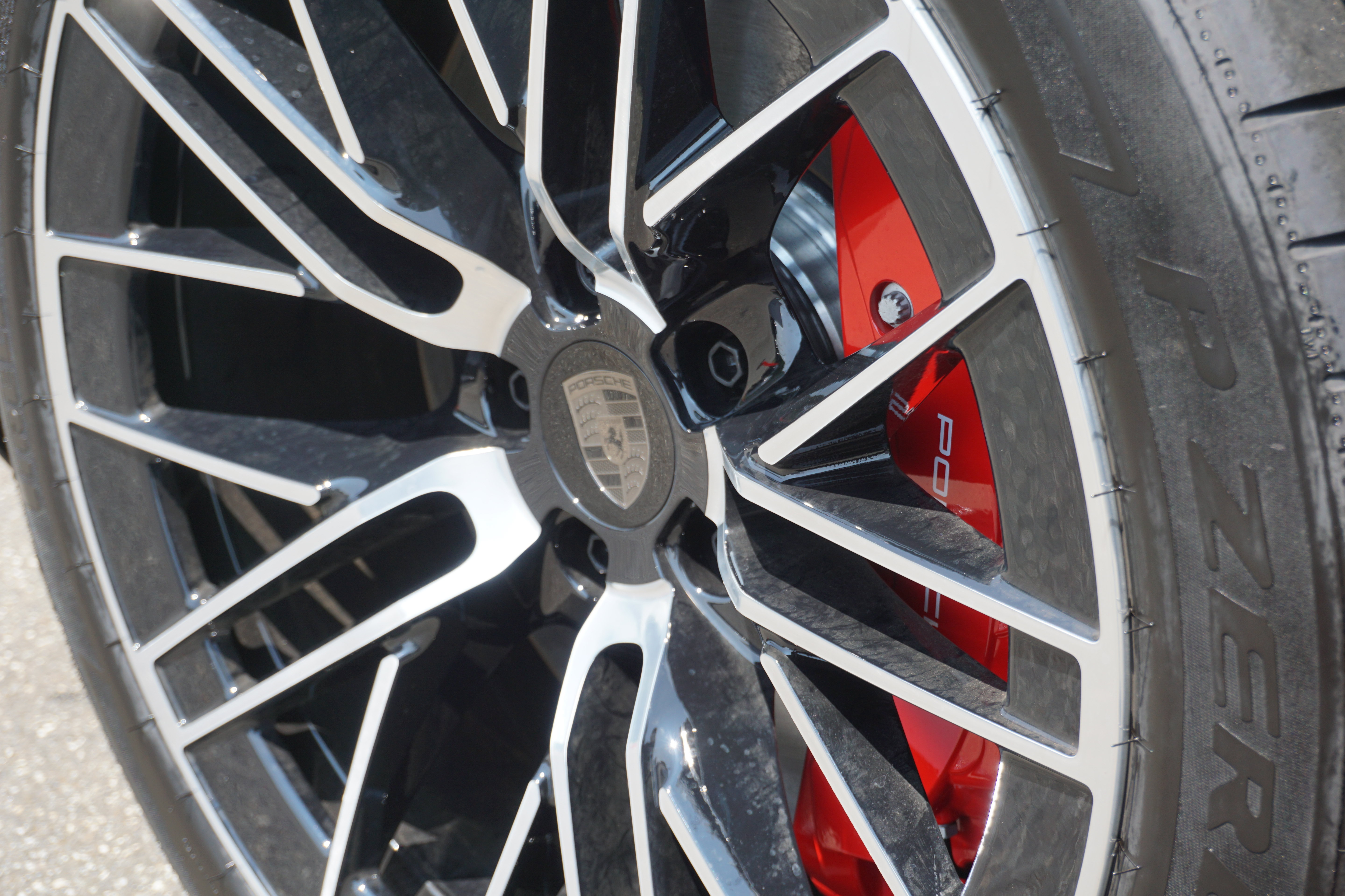 New 2026 Porsche Cayenne Turbo Electric AWD/4WD image 12