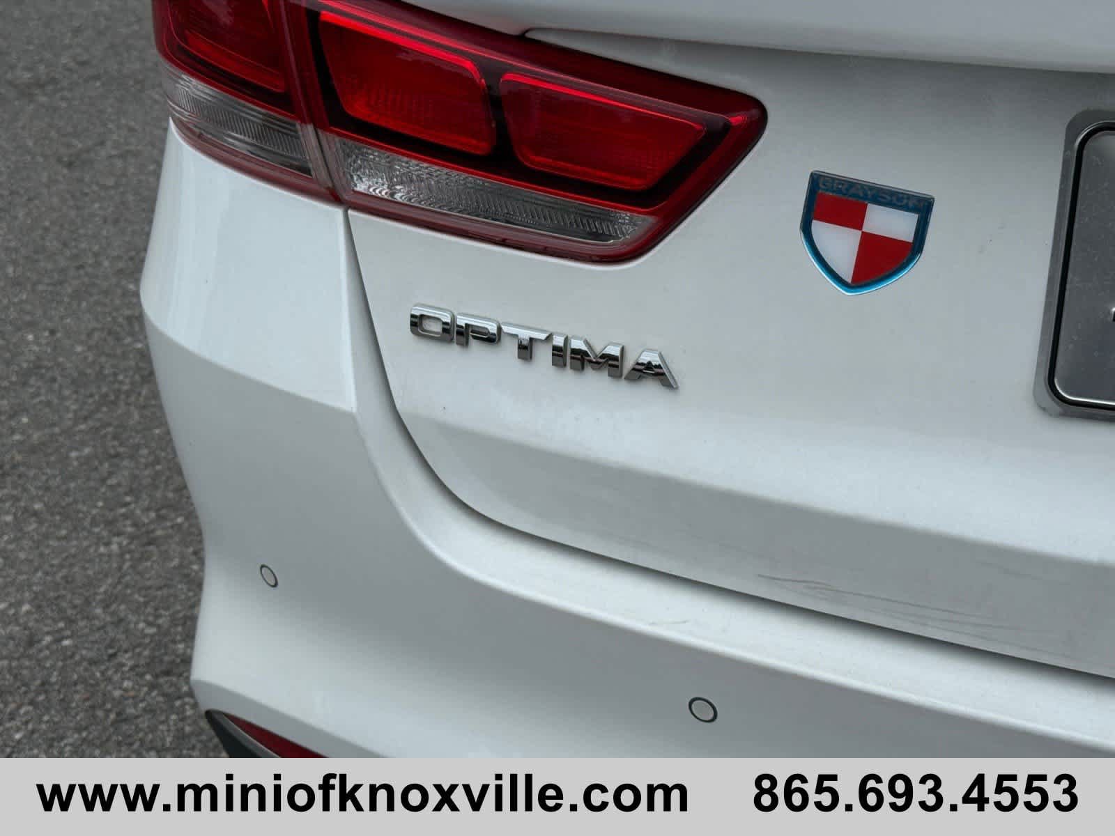 Used 2018 Kia Optima LX w/ 17" Alloy Wheels Package FWD image 10