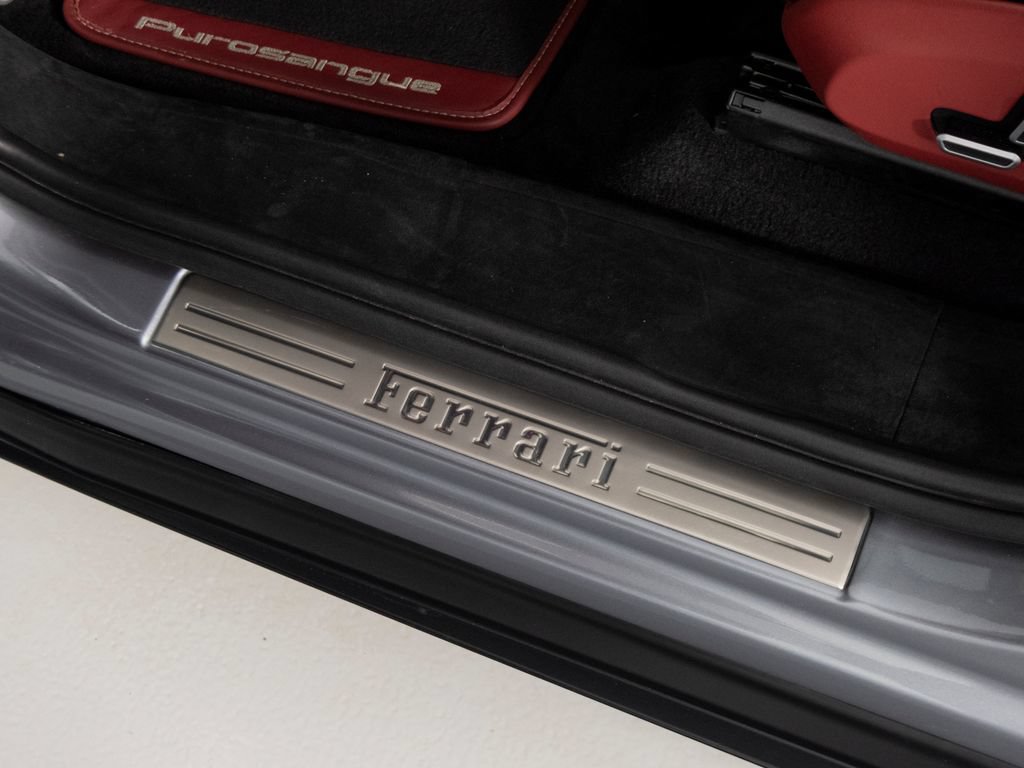 Used 2023 Ferrari Purosangue AWD/4WD image 12