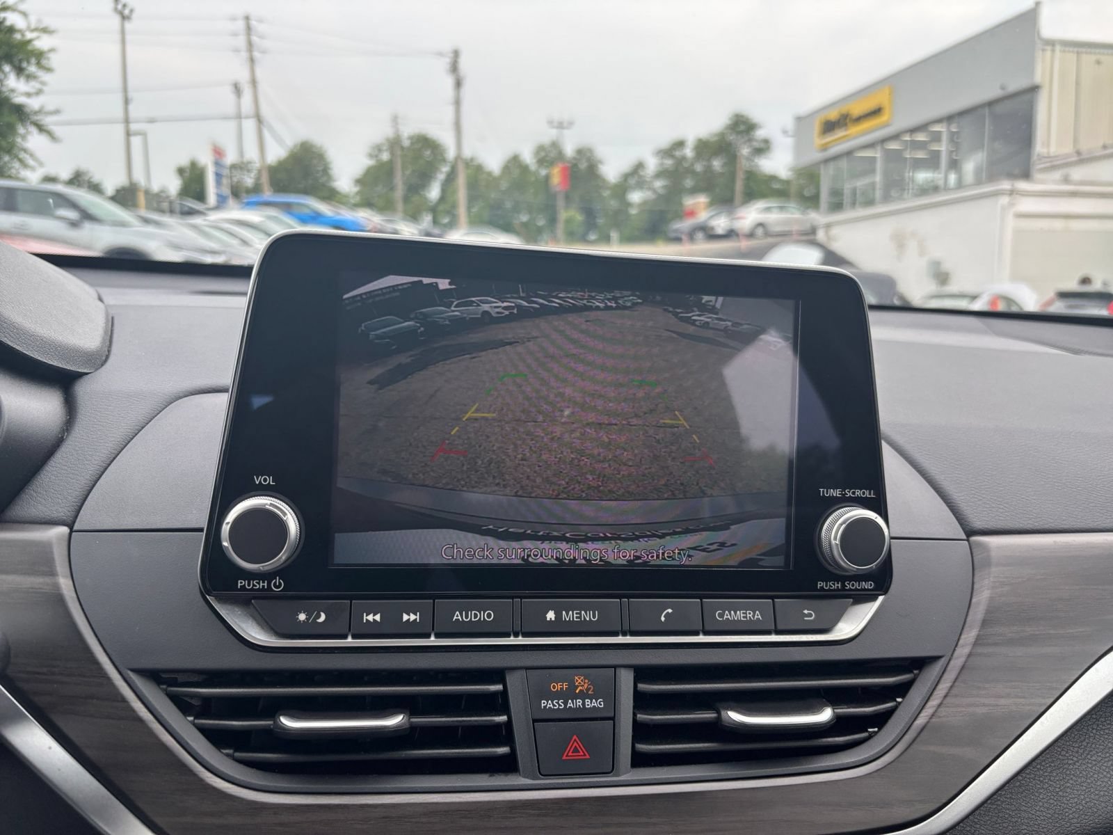 Used 2025 Nissan Altima 2.5 SV FWD image 22