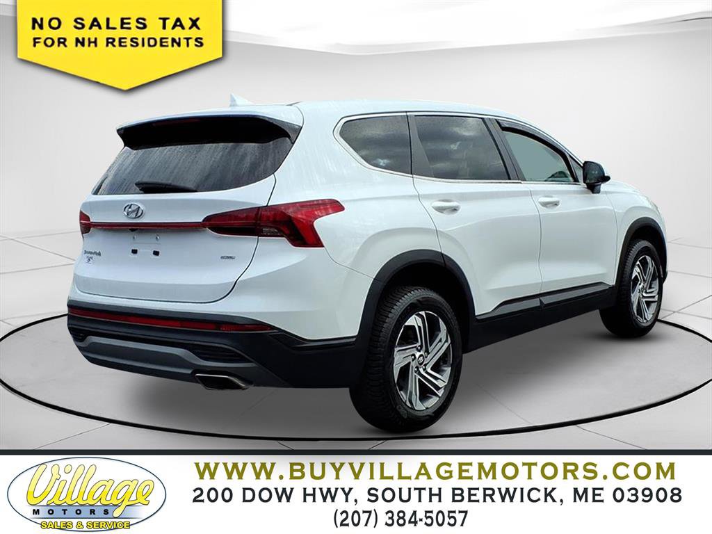 Used 2021 Hyundai Santa Fe SE image 4