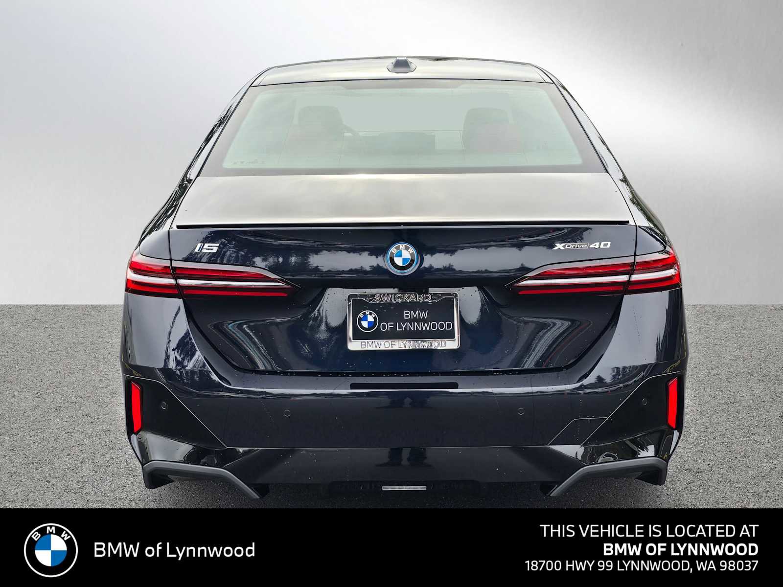 New 2026 BMW i5 eDrive40 w/ M Sport Package AWD/4WD image 4