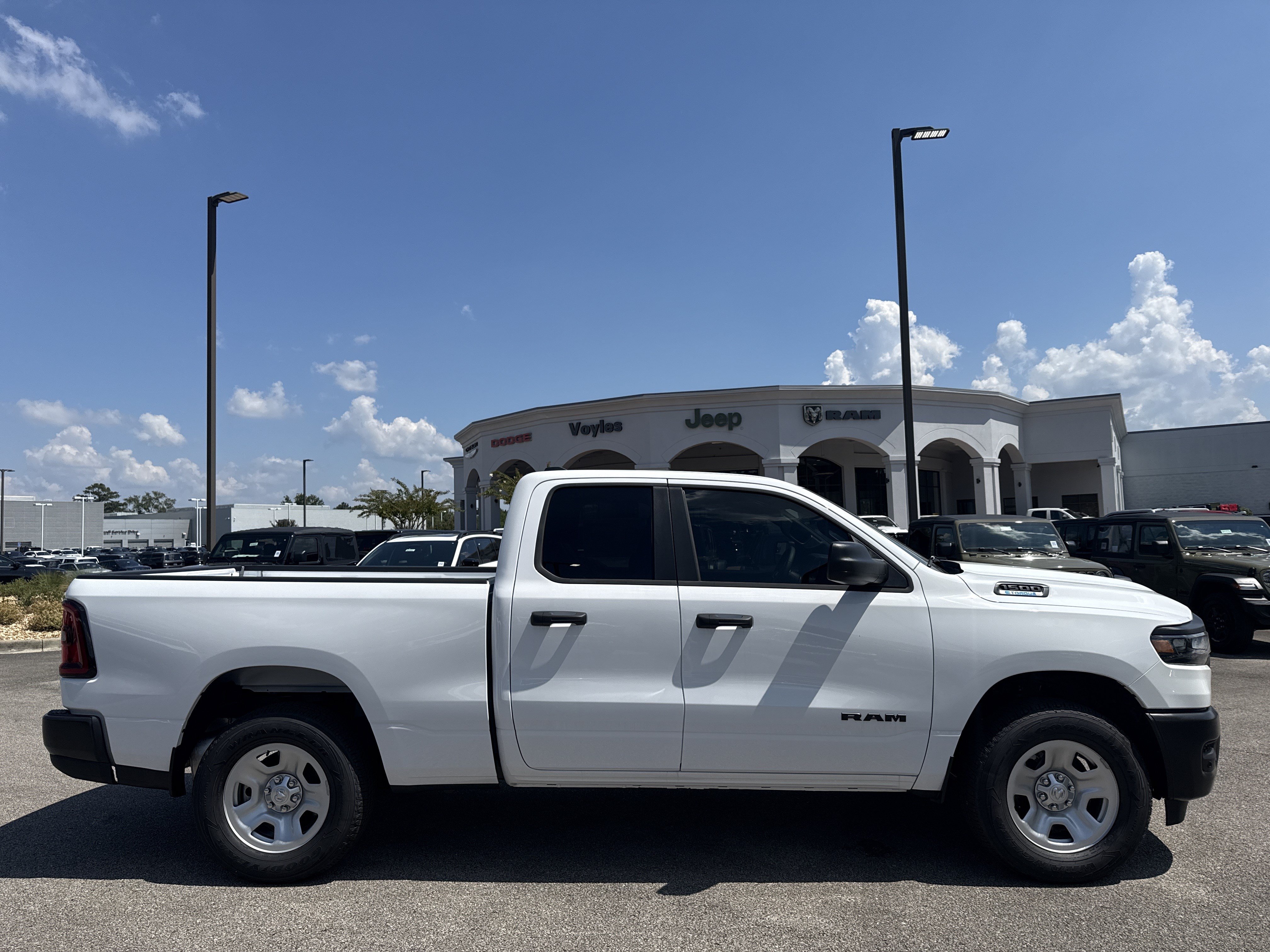 New 2026 RAM 1500 Tradesman AWD/4WD image 9