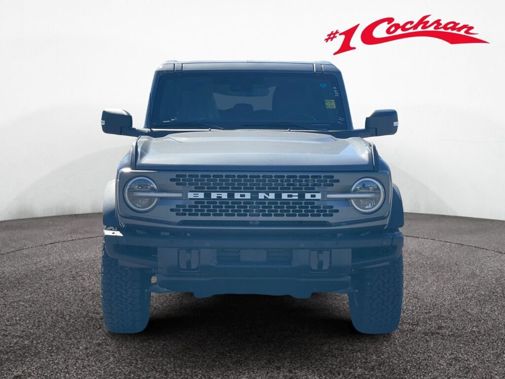 New 2025 Ford Bronco Badlands image 2