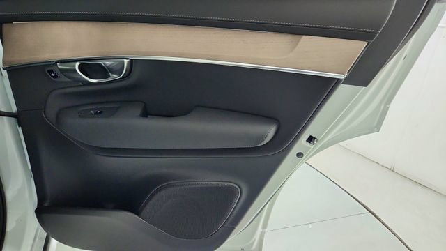 New 2026 Volvo XC90 T8 Plus w/ Protection Package AWD/4WD image 36