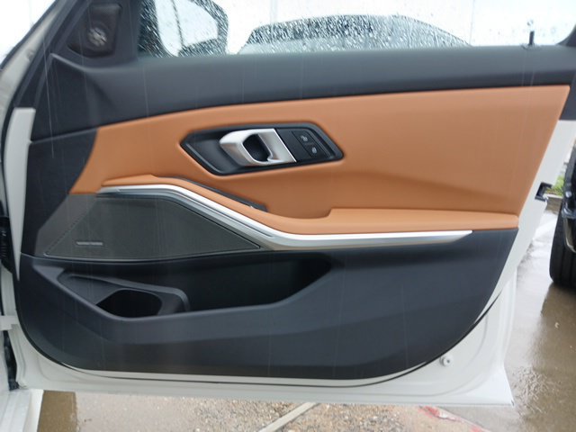 New 2026 BMW 330i Sedan w/ M Sport Package RWD image 13