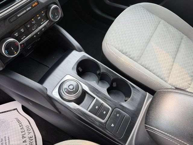 Used 2022 Ford Escape SE w/ Convenience Package FWD image 28