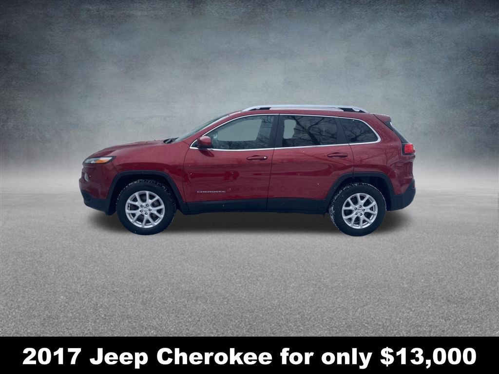 Used 2017 Jeep Cherokee Latitude image 2