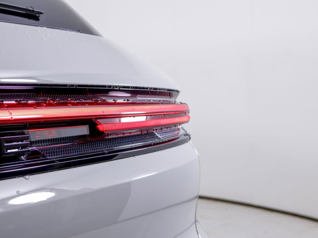 New 2026 Porsche Cayenne image 13