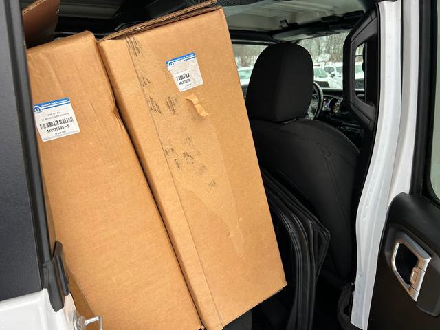 Certified 2021 Jeep Gladiator Sport image 21