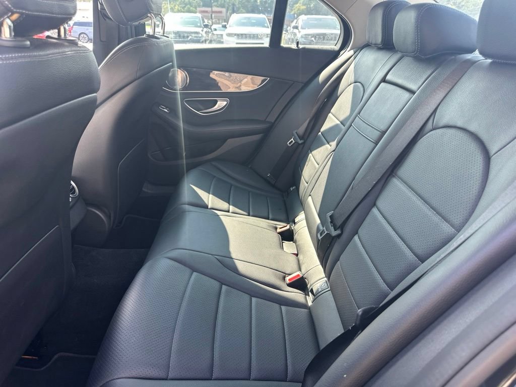 Used 2015 Mercedes-Benz C 300 Sedan image 28