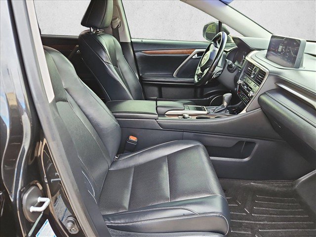 Used 2020 Lexus RX 350L Premium w/ Premium Package AWD/4WD image 18
