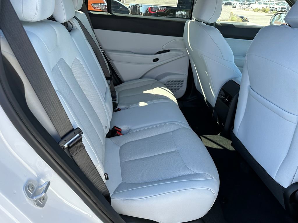 New 2026 Jeep Cherokee Laredo image 18