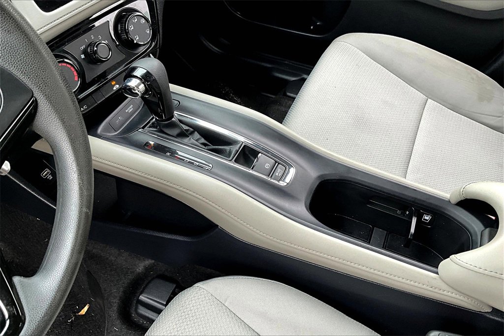 Used 2021 Honda HR-V LX image 13